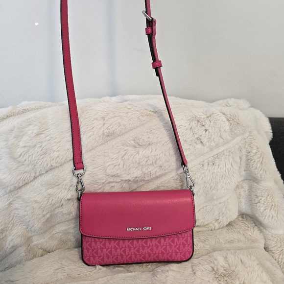 Michael Kors Pink Crossbody Bag - Picture 1 of 6